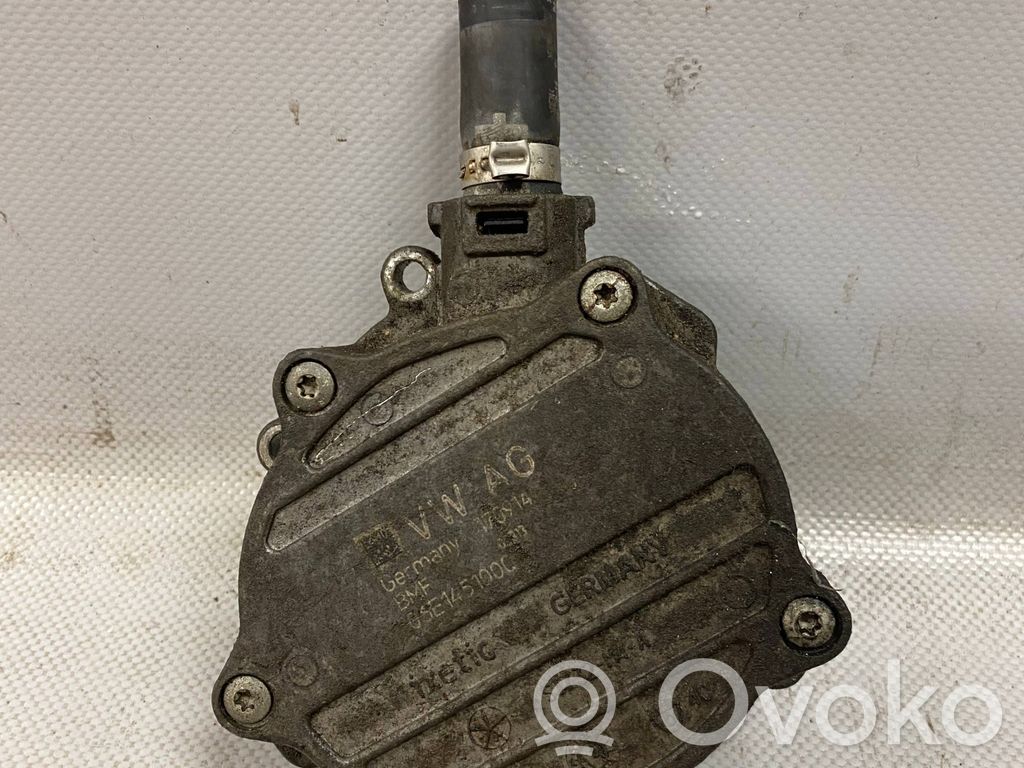 Audi Q7 4M Vacuum pump 