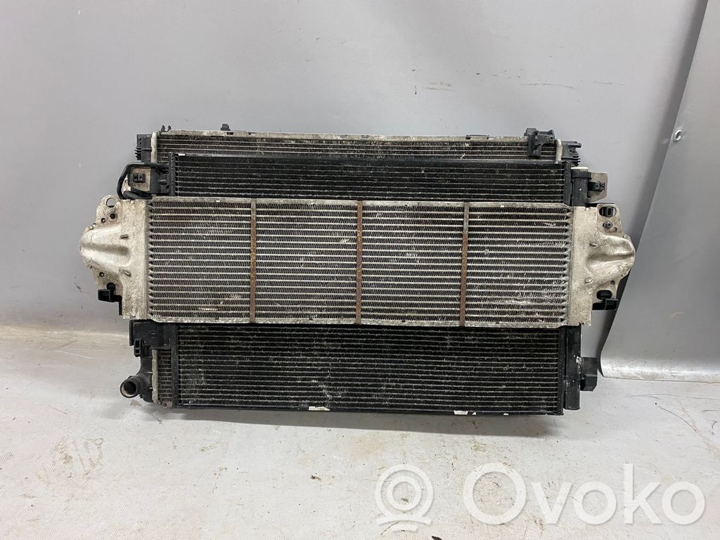 Volkswagen Transporter - Caravelle T5 Chłodnica / Komplet 
