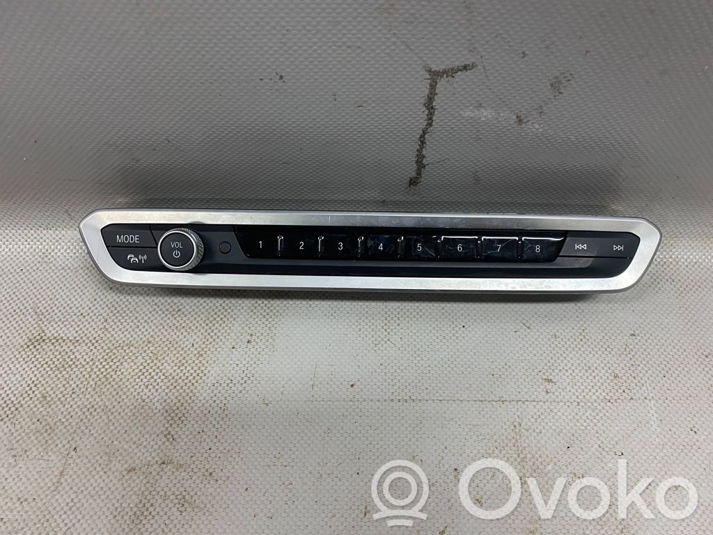 BMW X5 G05 Head unit multimedia control 