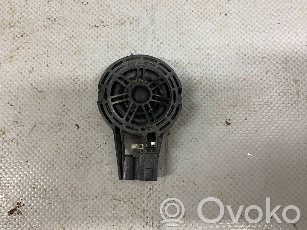 Audi Q8 Altavoz de la puerta trasera 