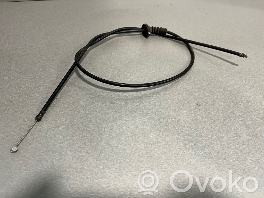 BMW 3 E92 E93 Dzinēja pārsega slēdzenes trosīte 