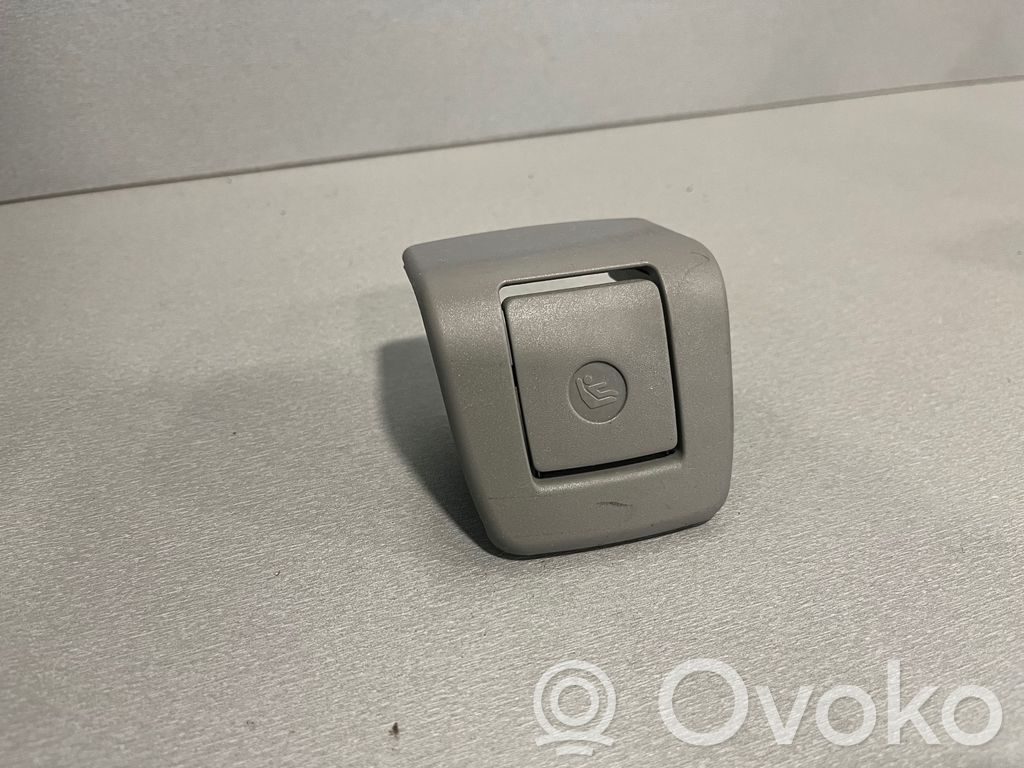 BMW 3 E92 E93 ISOFIX cover cap 