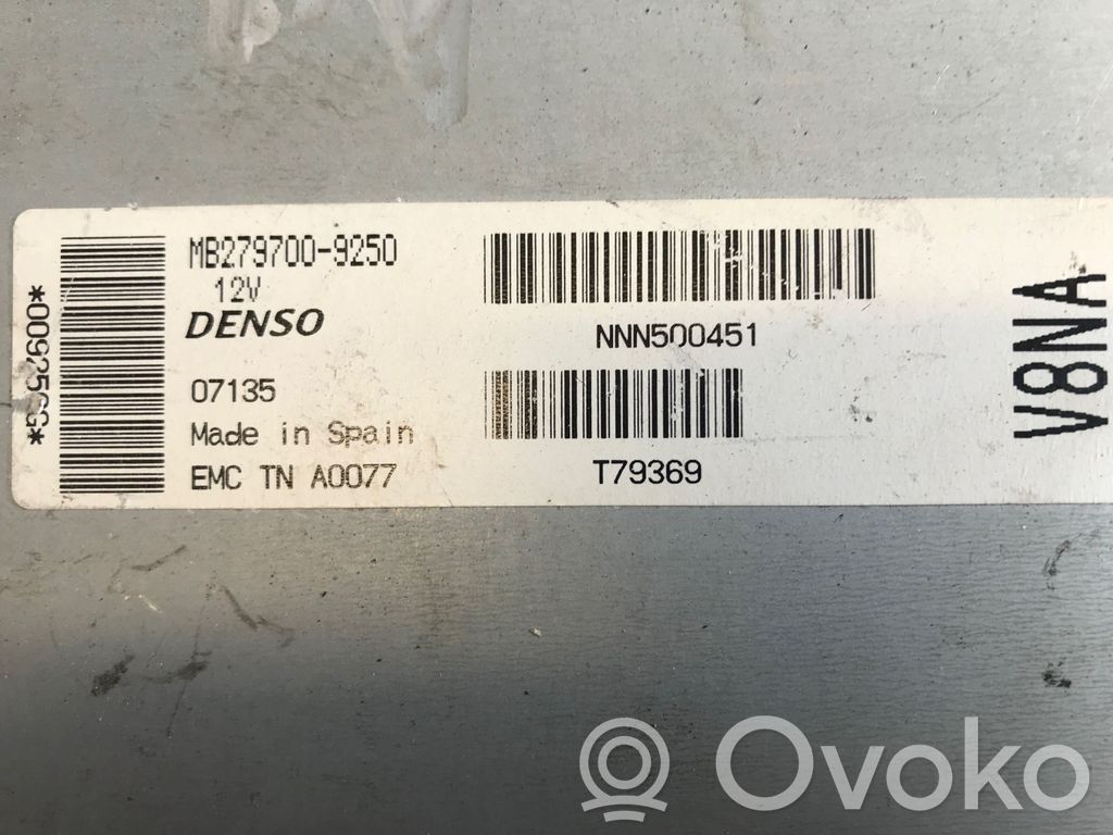 Land Rover Discovery 3 - LR3 Engine control unit/module 