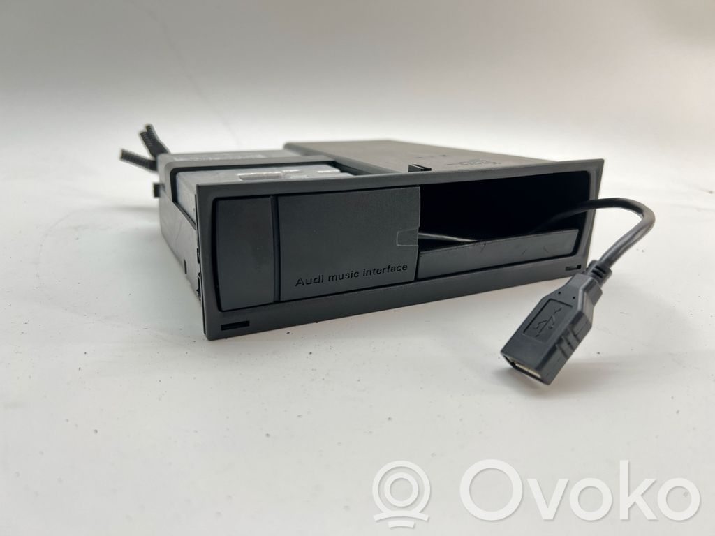 Audi Q7 4L MMI valdymo blokas 