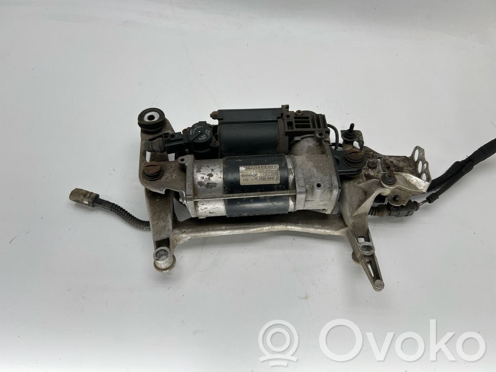 Audi Q7 4L Kompresor zawieszenia tylnego pneumatycznego 