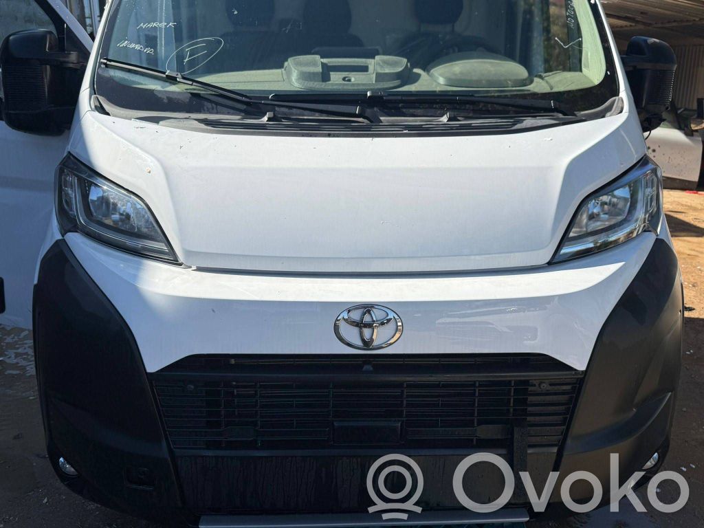 Toyota ProAce Max Etupuskuri 