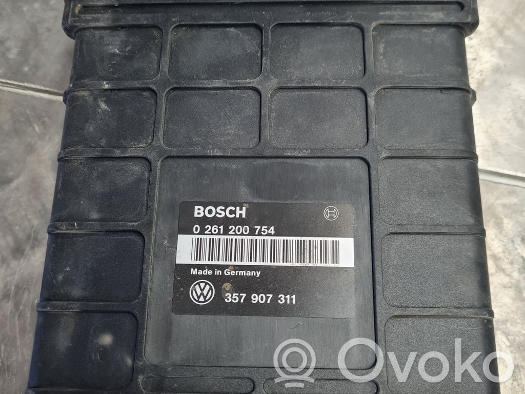 Volkswagen PASSAT B3 Engine control unit/module 