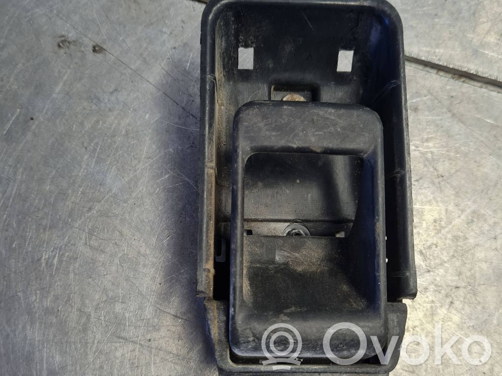 Manecilla interna puerta trasera   A7394