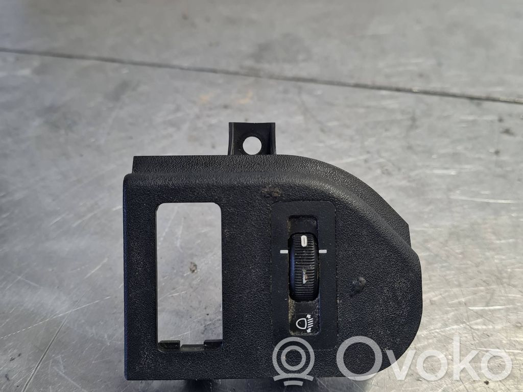 BMW 3 E36 Interruttore di regolazione livello altezza dei fari 