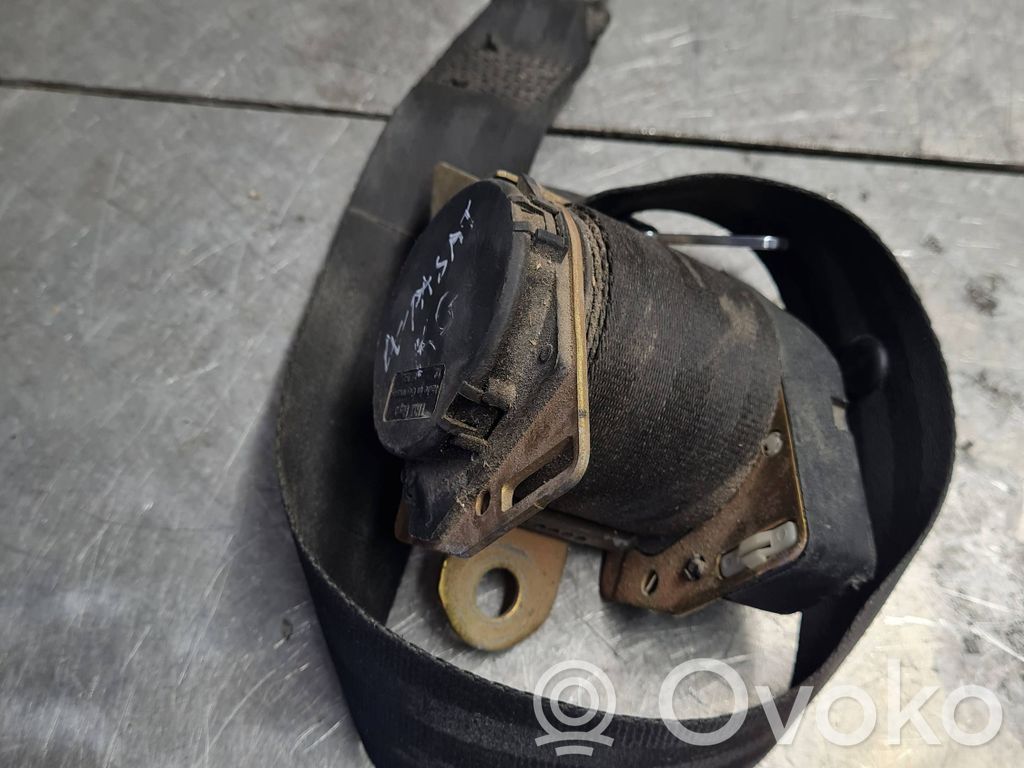 Audi A4 S4 B5 8D Sicherheitsgurt hinten 