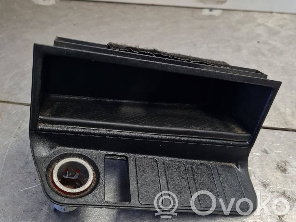 BMW 3 E36 plaukts 