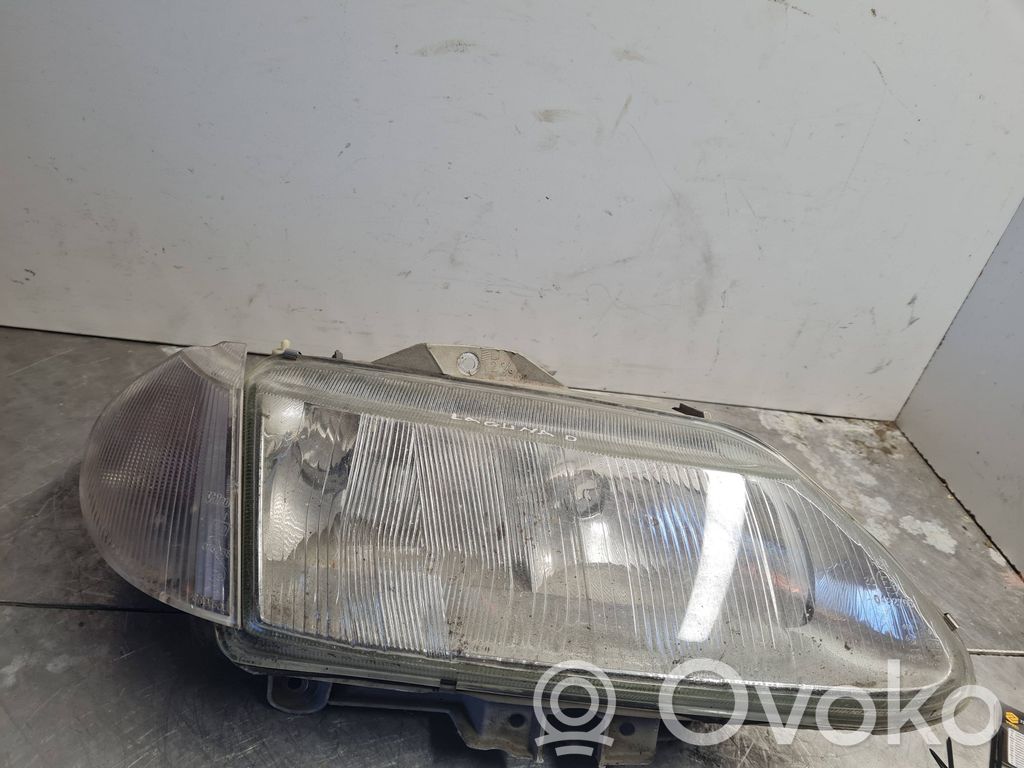 Renault Laguna I Headlight/headlamp 