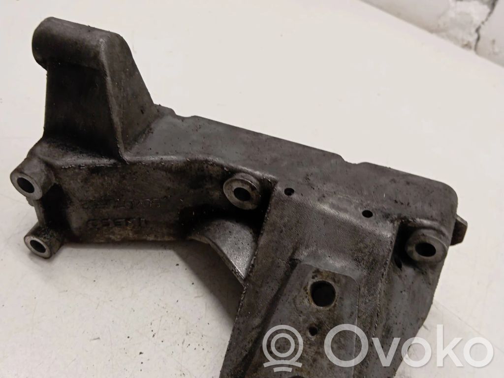 Engine mounting bracket   504050582