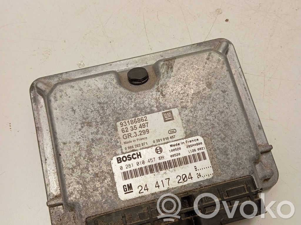 Opel Zafira A Engine control unit/module 