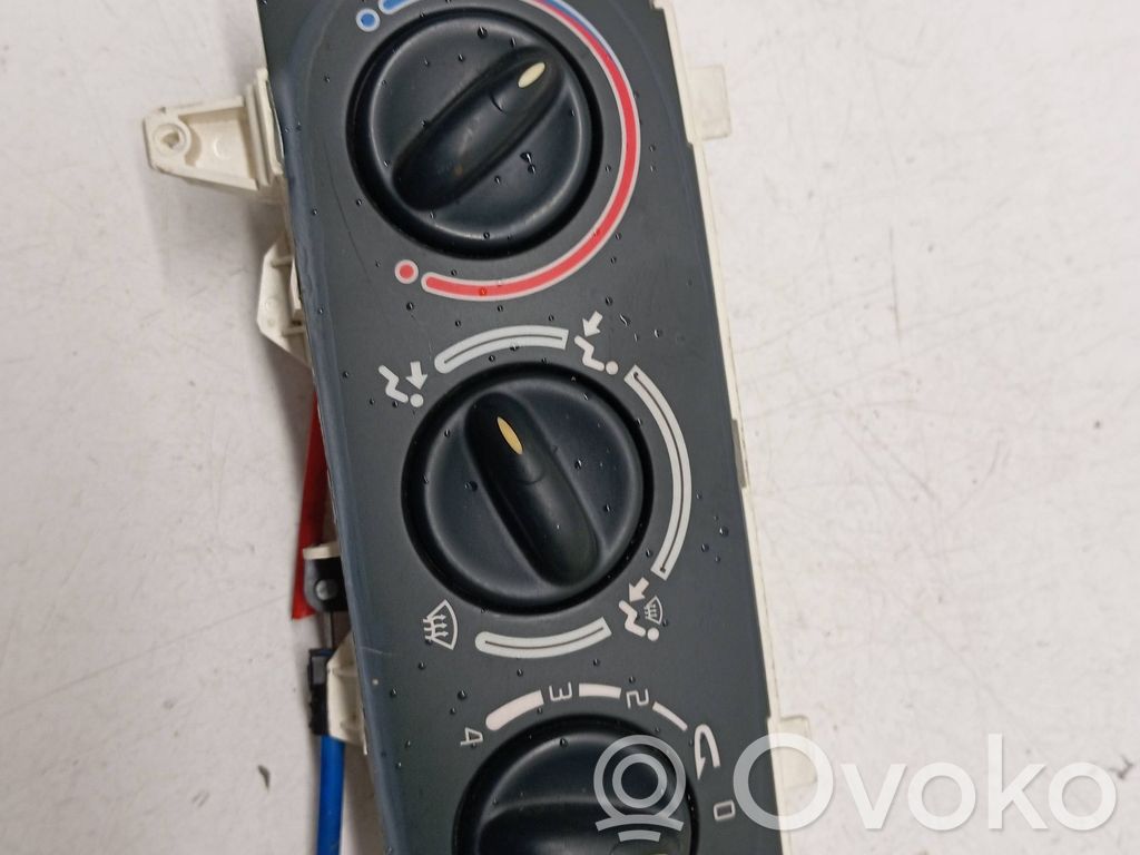 Renault Megane I Climate control unit 