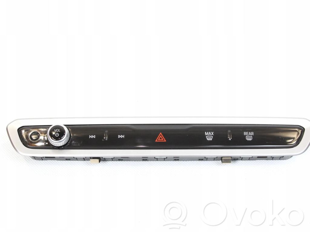 BMW X5 G05 Head unit multimedia control 
