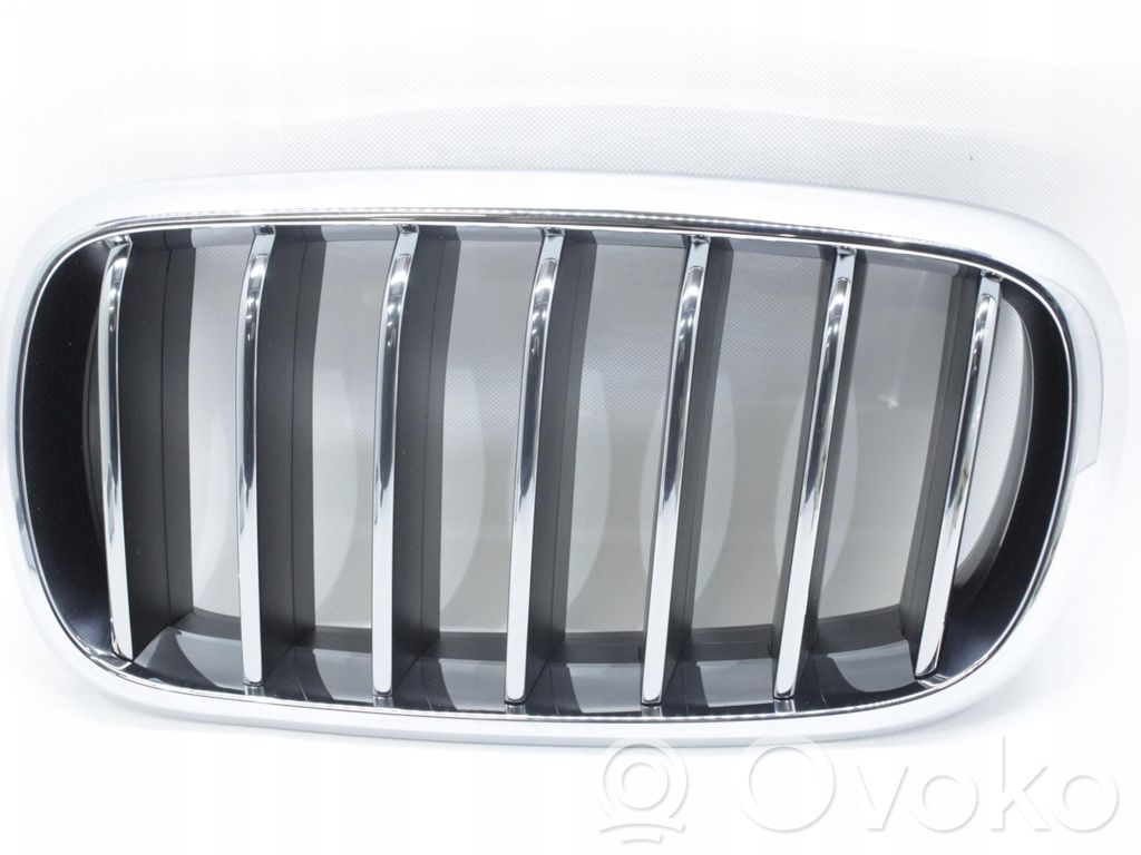 BMW X5 F15 Griglia superiore del radiatore paraurti anteriore 