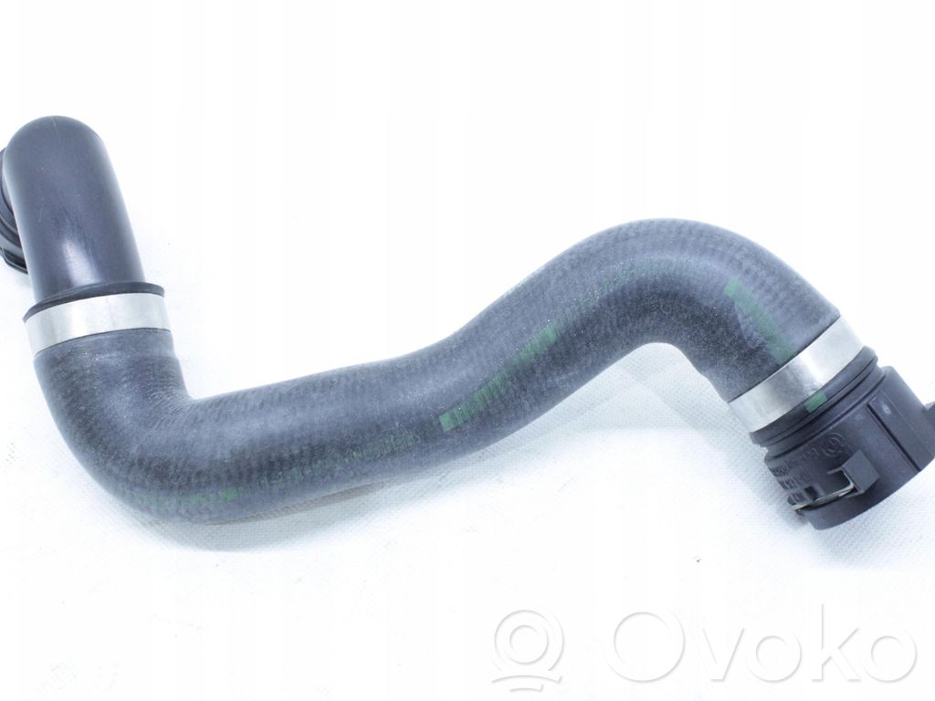 BMW X3 E83 Engine coolant pipe/hose 