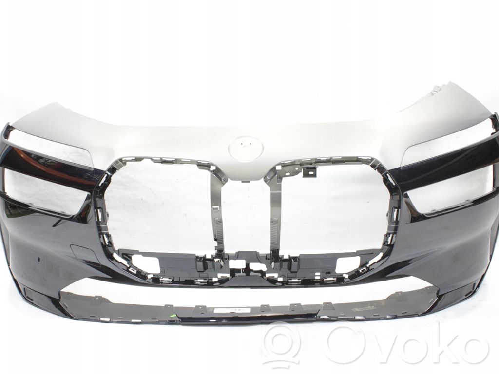 BMW 7 G70 Front bumper 