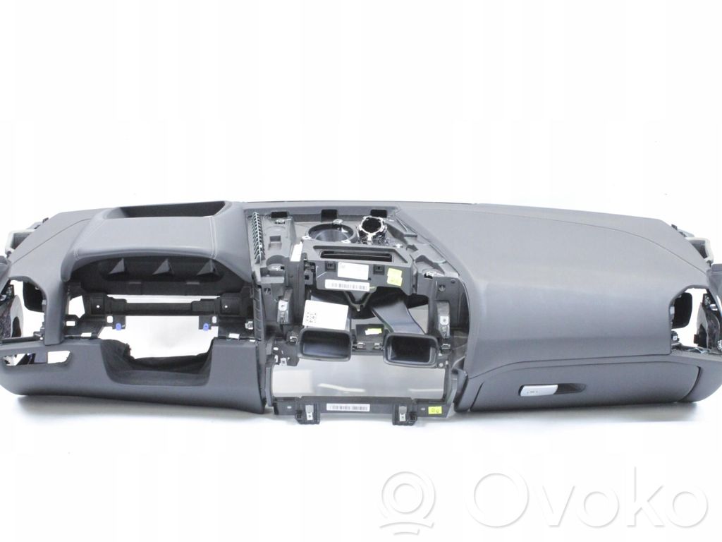BMW 8 G15 Panel de instrumentos 