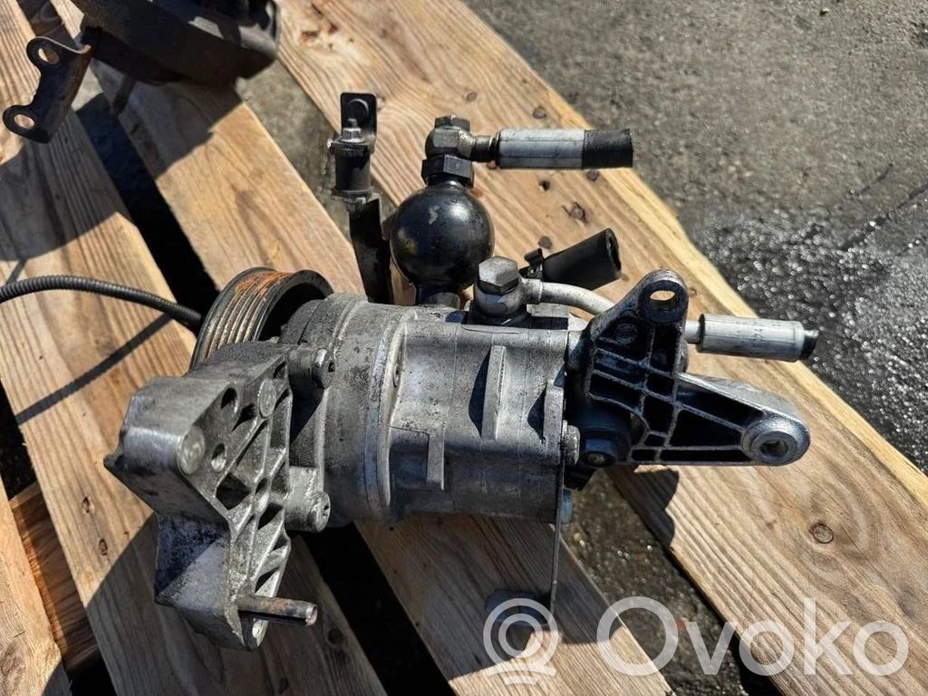 BMW 5 E60 E61 Vairo stiprintuvo siurblys 