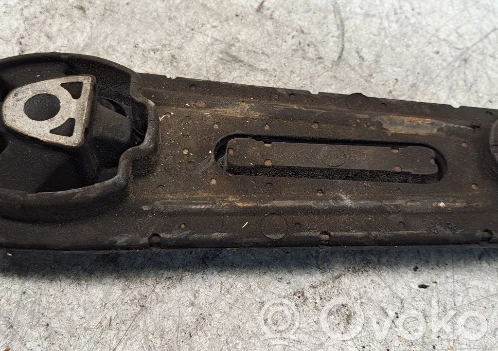 Dacia Logan I Engine mount vacuum valve 