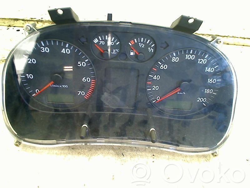Seat Arosa Geschwindigkeitsmesser Cockpit 
