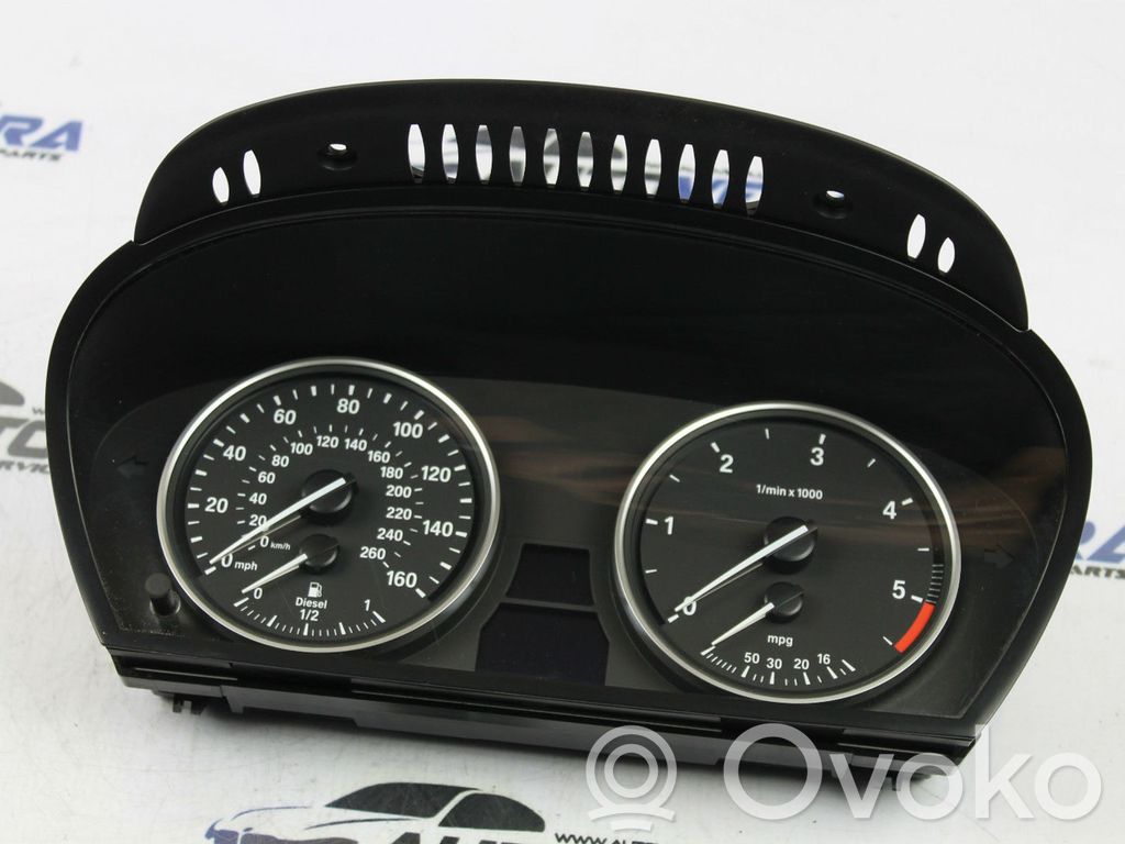 Geschwindigkeitsmesser Cockpit   9177262