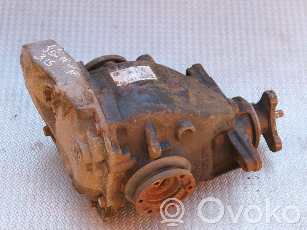 Rear differential   7566177