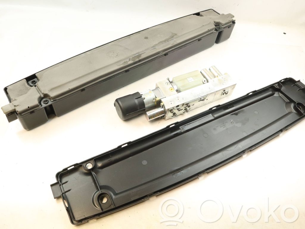 BMW 6 E63 E64 Haupthydraulikzylinder Verdeck 