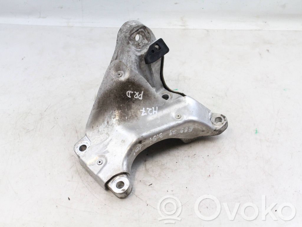 BMW Z4 E89 Engine mounting bracket 