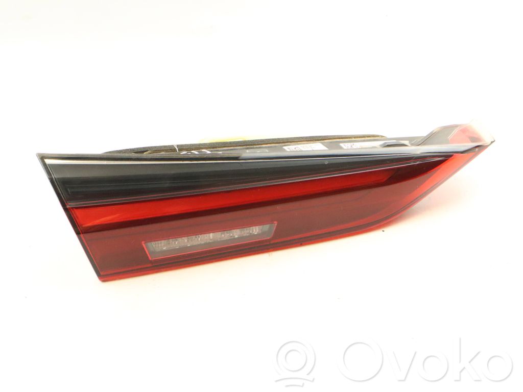 BMW M4 G82 G83 Lampy tylnej klapy bagażnika 