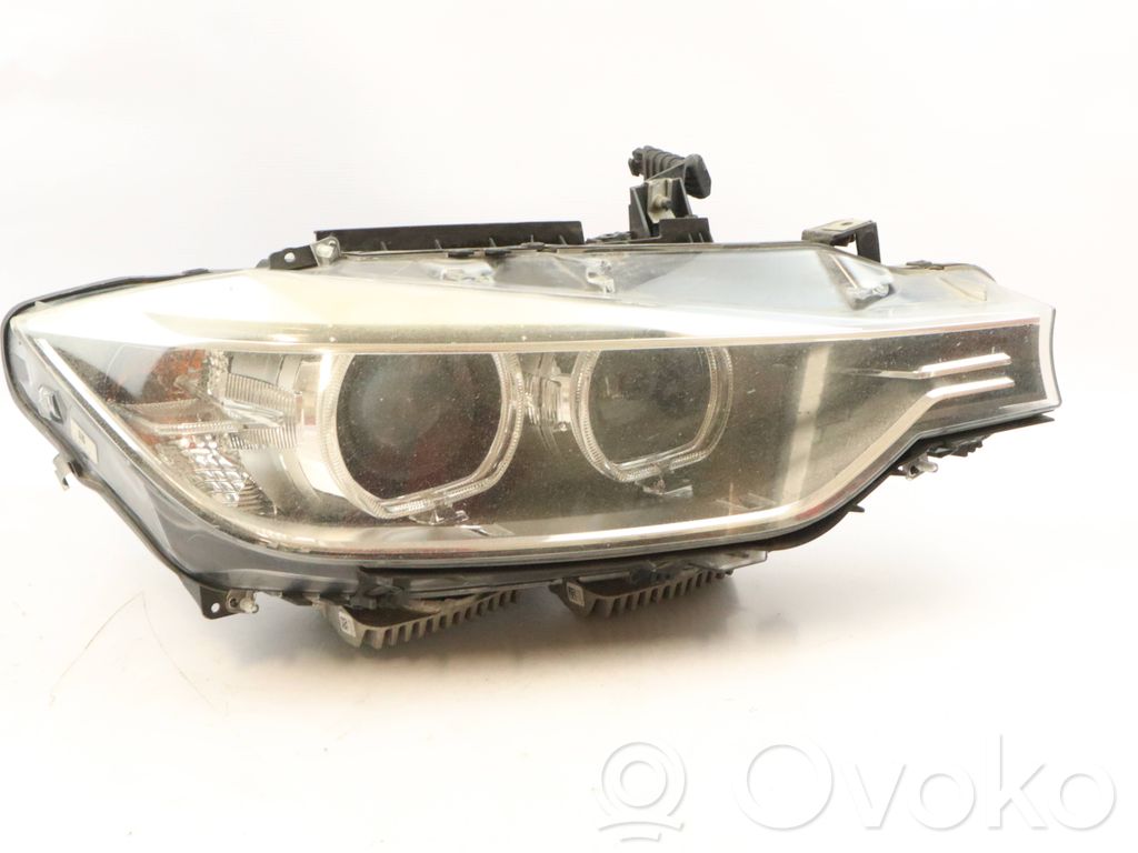BMW 3 F30 F35 F31 Lampa przednia 