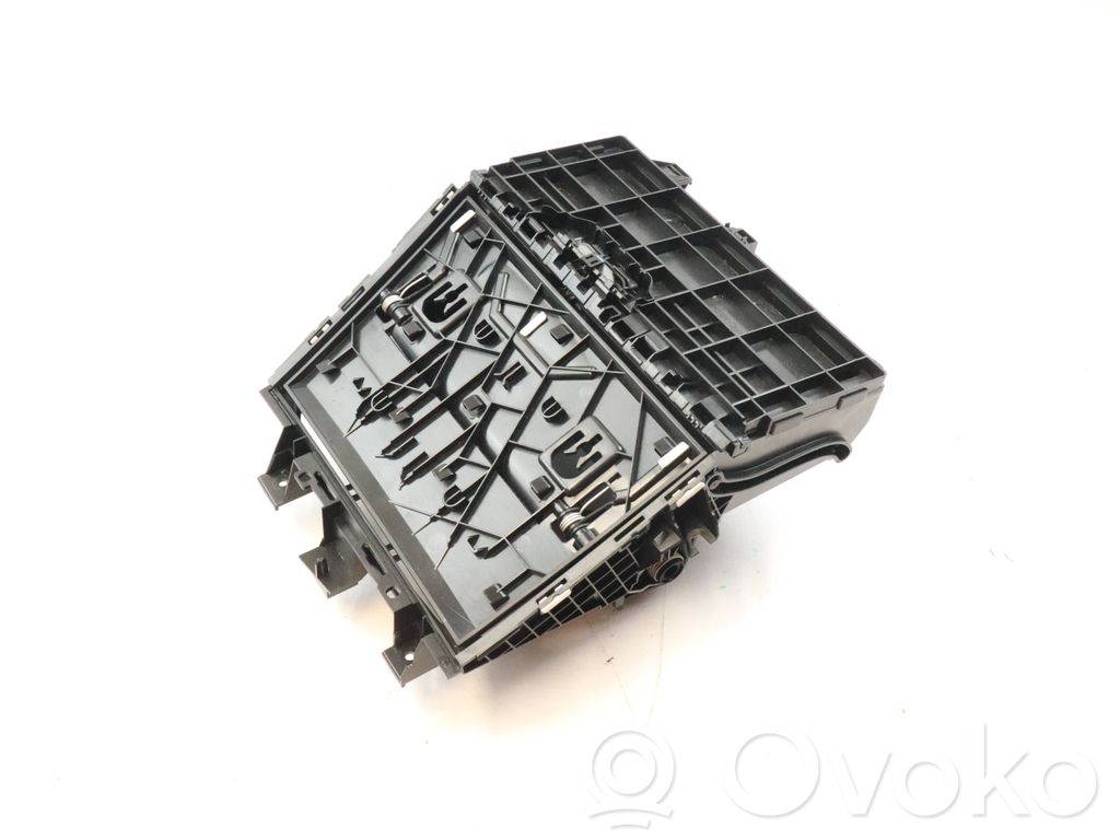BMW 3 G20 G21 Glove box 