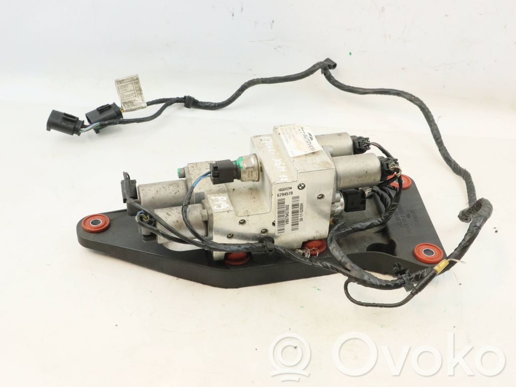 BMW X5 E70 Active stabilizer control/valve assembly 