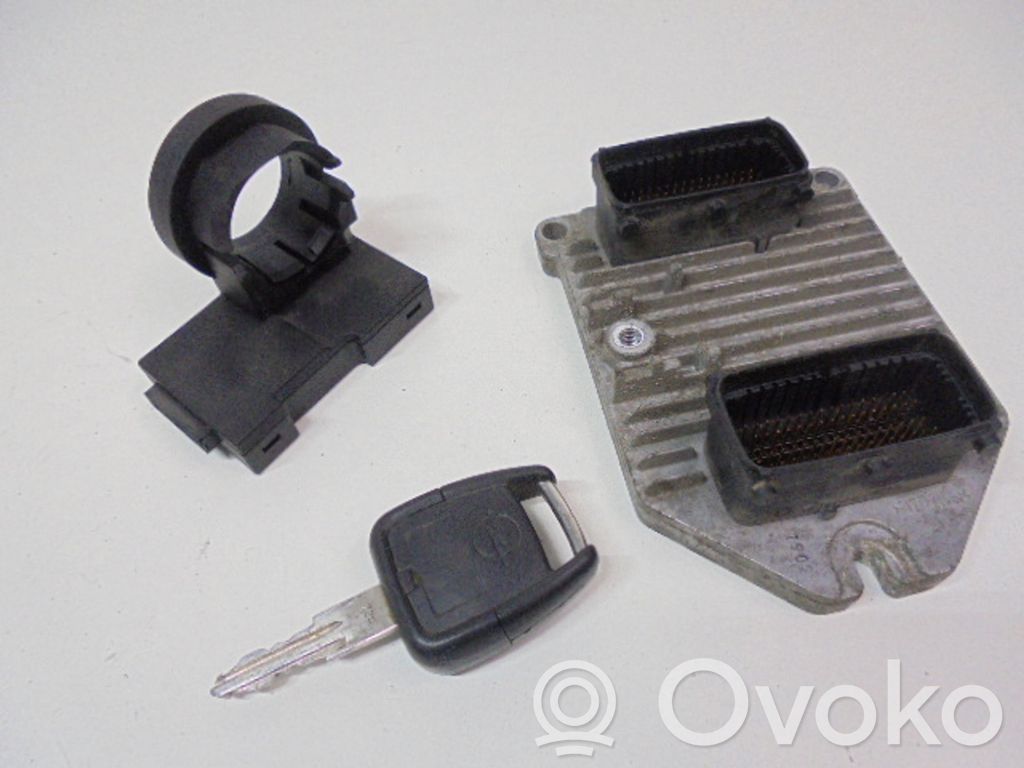 Opel Zafira A Engine ECU kit and lock set 