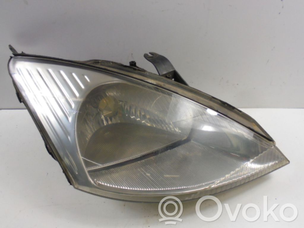 Ford Focus Headlight/headlamp 