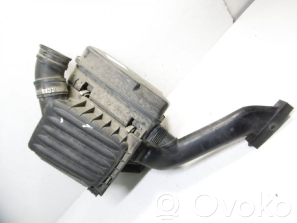 Opel Corsa B Air filter box 