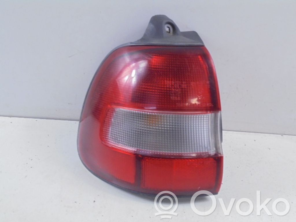 Suzuki Baleno EG Lampa tylna 