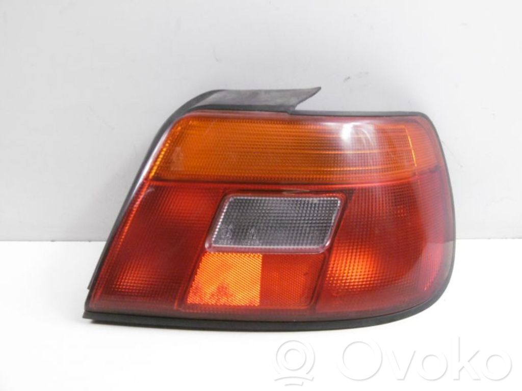 Daihatsu Charade Luz trasera/de freno 