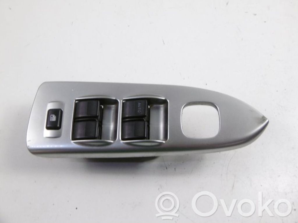 Mazda Premacy Electric window control switch 