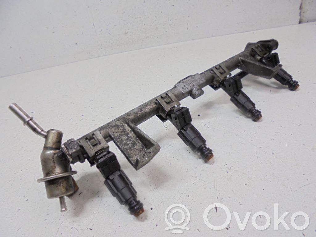 Ford Mondeo MK II Injector combustibil 