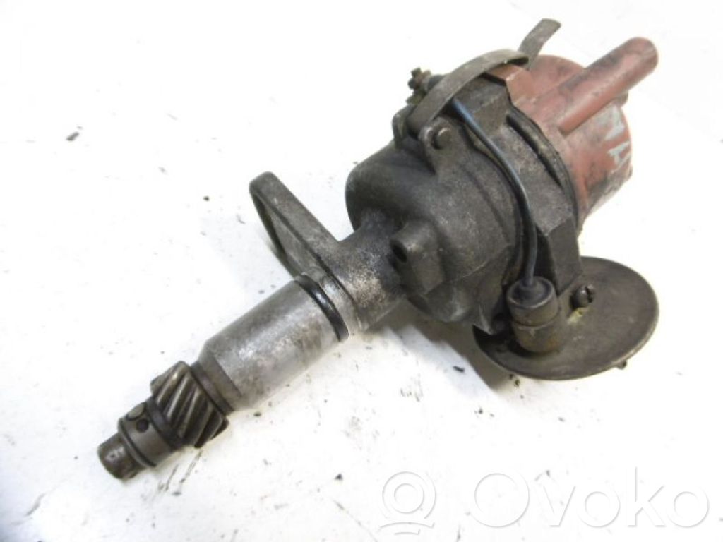 Datsun 1600-1800 Spinterogeno per l’accensione 