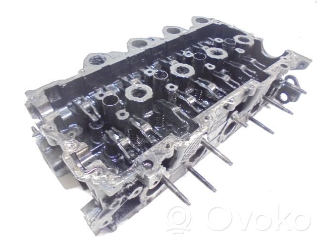 Ford Focus C-MAX Engine head 