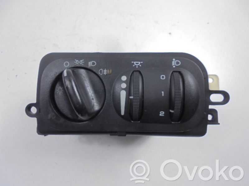 Chrysler 300M Light switch 