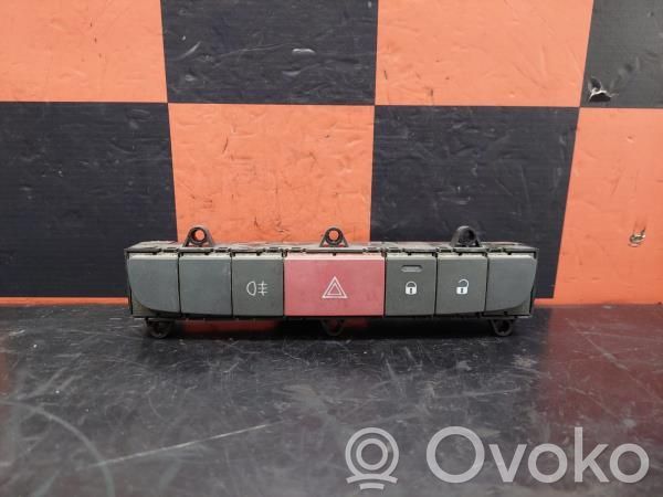 Hazard light switch   08,PEUGEOTBOXER