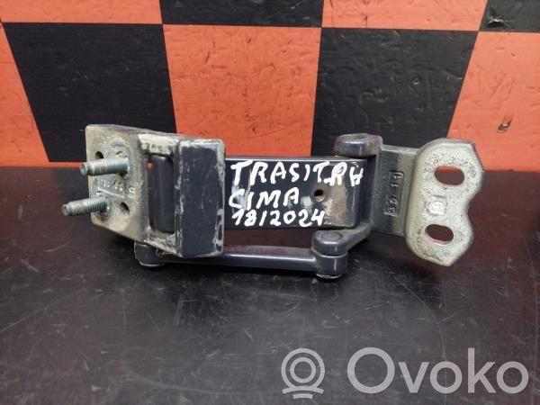 Loading door upper hinge