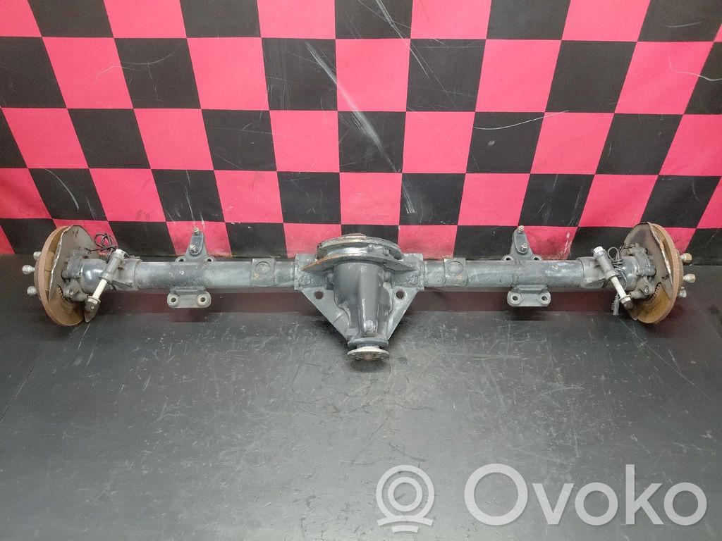 Iveco Daily 6th gen Belka osi tylnej 