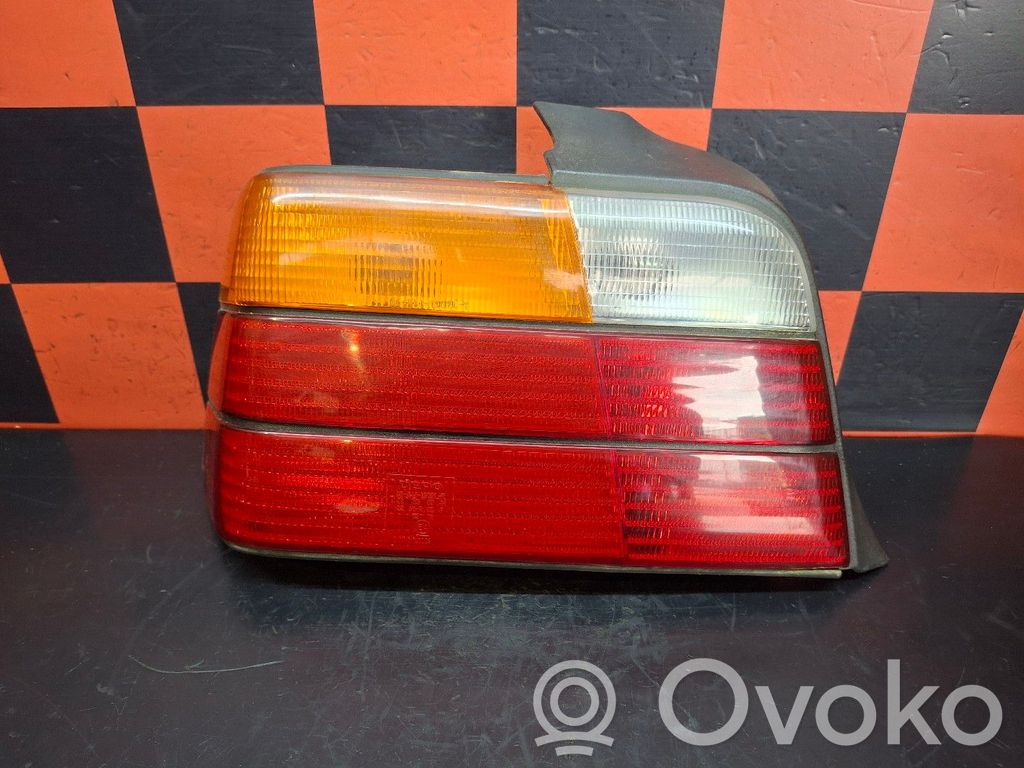 Tailgate rear/tail lights   E36CARRO,318TDS