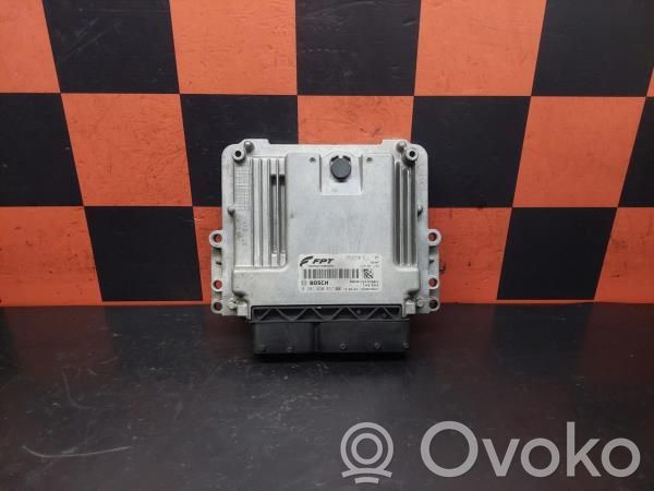Unidad de control/módulo del motor   0281030837,55265016